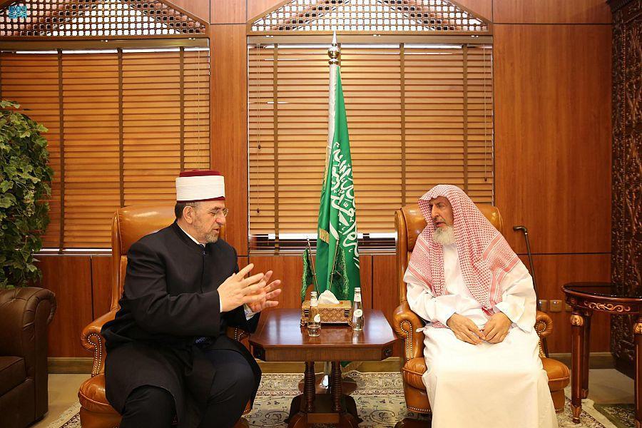 Grand Mufti of Saudi Arabia Receives Mufti of Kosovo